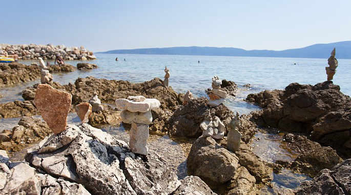 Beach Jert - Pinezici, Krk
