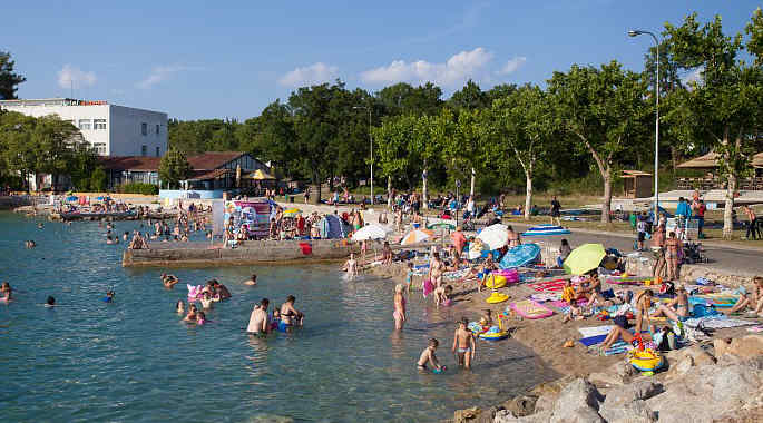 Maestral beach, Malinska